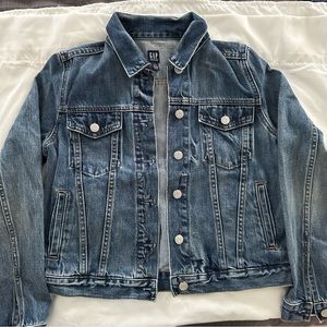 Women’s Gap Jean Jacket Petite
